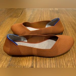Size 9 Rothy’s , rusty brown, rounded toe flats.